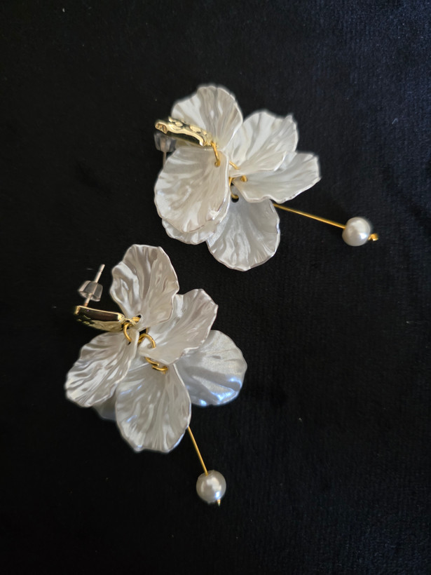 گوشواره صدفی براق