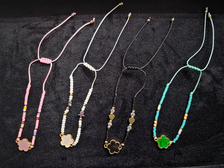 پابند طرح شبدر در ۴ رنگ صورتی مشکی سبز سفید