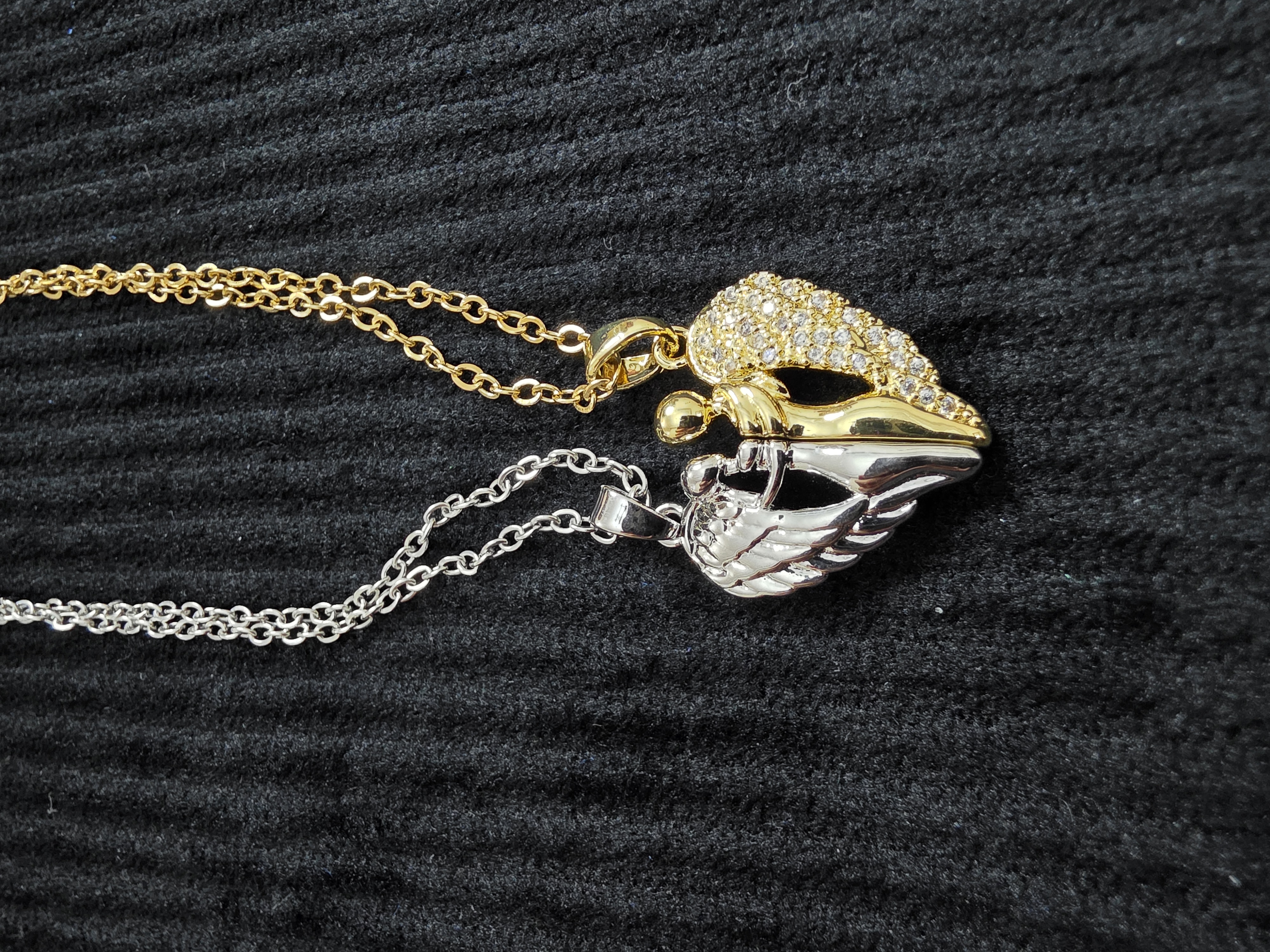 گردنبند آهن ربا زن و مرد